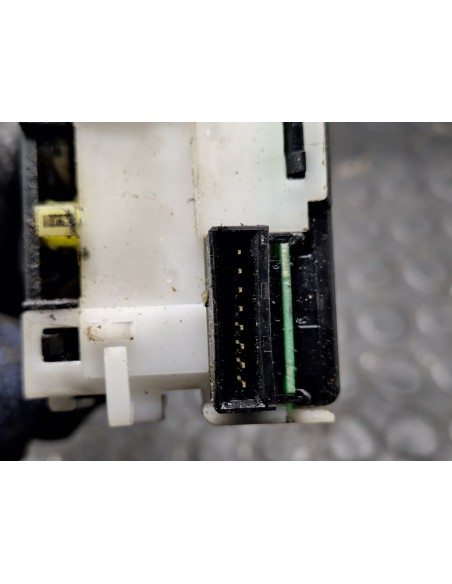 [106167] MANDO LUCES - RENAULT MAXITY (01/2007 - 01/2011)