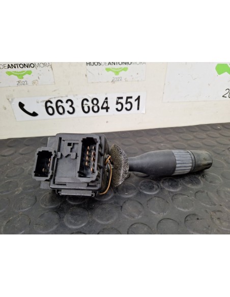 [102448] MANDO LUCES - RENAULT KERAX 2002 - E3 (01/2002 - 01/2006)