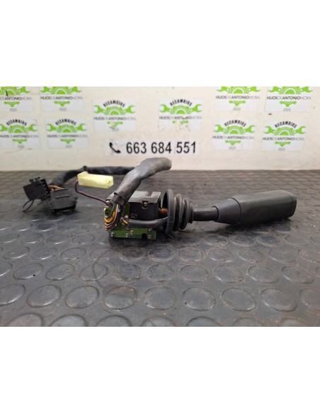 [104251] MANDO LUCES/LIMPIA/INTERMITENCIA - MAN 8.163