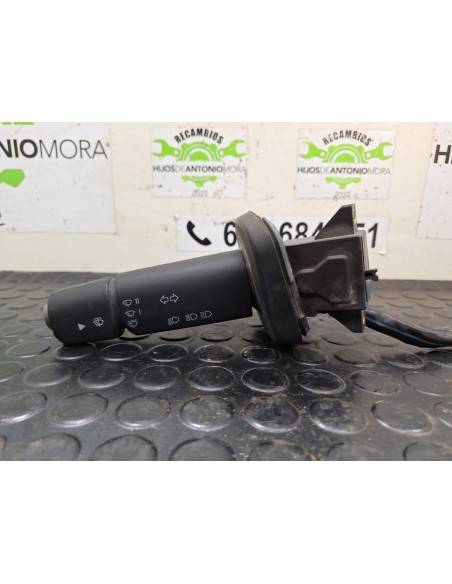 [101676] MANDO LUCES/LIMPIA/INTERMITENCIA - MAN TGX 35.XXX (01/2007 - ...)