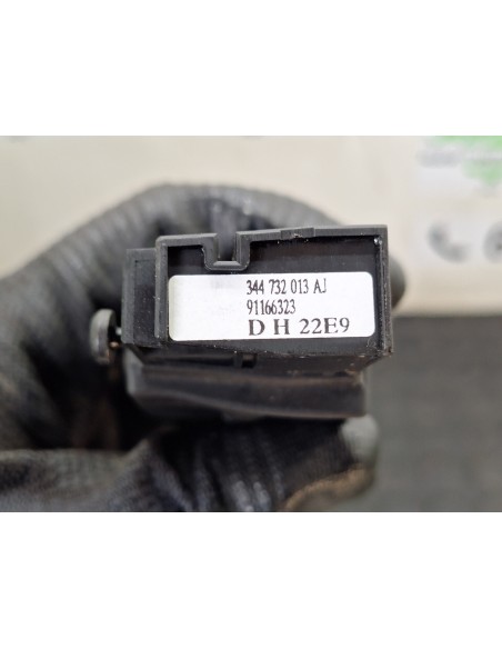 [106360] MANDO VOLUMEN/RADIO - RENAULT MASTER MAXI CAJA CERRADA (01/2002 - ...)