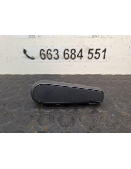 [101211] MANETA ASIENTO - VOLKSWAGEN GOLF VII LIM. (01/2012 - 12/2017)