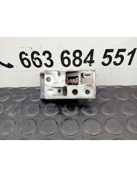 [98196] MANETA INTERIOR DELANTERA IZQUIERDA - NISSAN CABSTAR E (01/2002 - 12/2003)