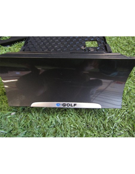 [93589] MOLDURA - VOLKSWAGEN GOLF VII LIM. (01/2012 - 12/2017)