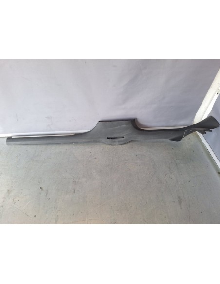 [102257] MOLDURA - VOLKSWAGEN GOLF VII LIM. (01/2012 - 12/2017)