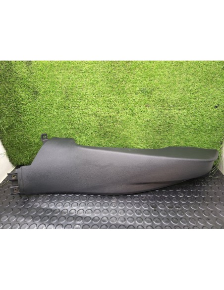 [101569] MOLDURA - VOLKSWAGEN GOLF VII LIM. (01/2012 - 12/2017)