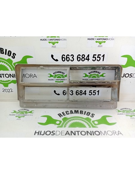 [95919] MOLDURA / CONSOLA RADIO - IVECO STRALIS (AS) (01/2012 - 01/2019)