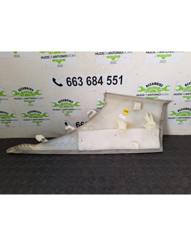 [104249] MOLDURA DELANTERA IZQUIERDA - AUDI A4...
