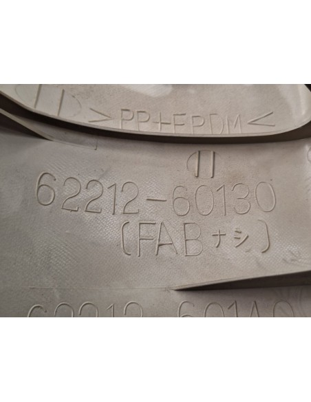 [101033] MOLDURA INTERIOR - TOYOTA LAND CRUISER (J10)