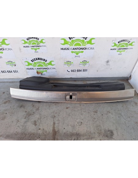 [104237] MOLDURA PROTECTORA BORDE MALETERO - AUDI Q7 (4M) (01/2015 - 12/2019)