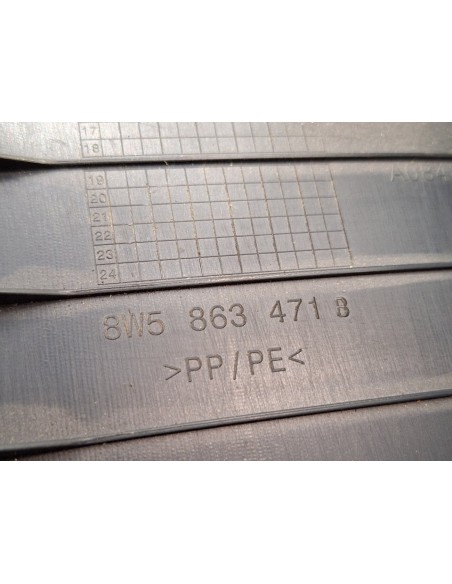 [104282] MOLDURA PROTECTORA BORDE MALETERO - AUDI A4 BERLINA (B5) (01/1999 - 01/2000)