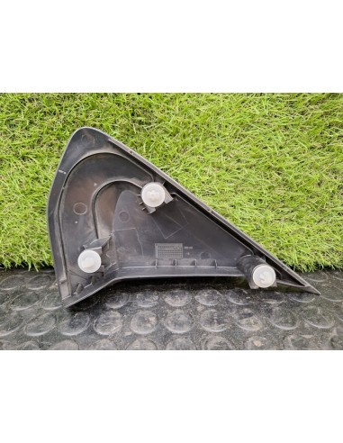 [102209] MOLDURA RETROVISOR DERECHO -...