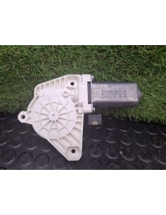 [101852] MOTOR ELEVALUNAS DELANTERO DERECHO - VOLKSWAGEN...