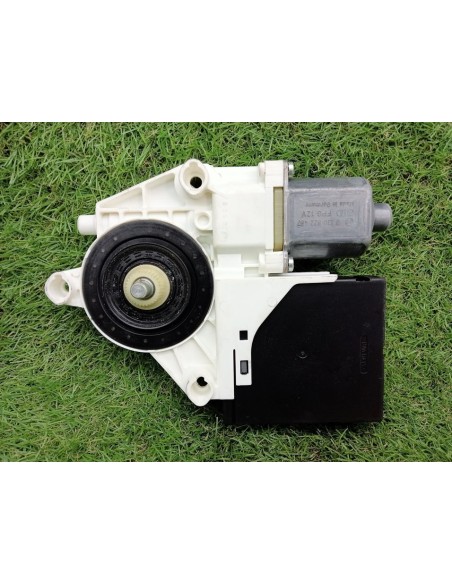 [98738] MOTOR ELEVALUNAS DELANTERO DERECHO - VOLKSWAGEN TIGUAN