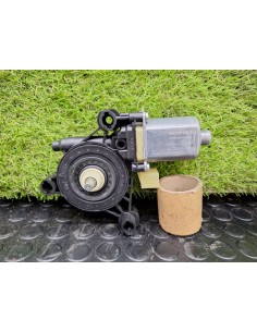[101584] MOTOR ELEVALUNAS DELANTERO DERECHO - AUDI A3 (8P)
