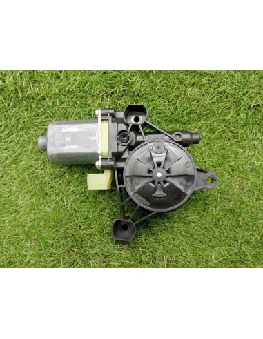 [98748] MOTOR ELEVALUNAS DELANTERO DERECHO -...