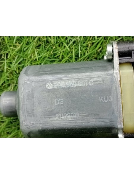 [98748] MOTOR ELEVALUNAS DELANTERO DERECHO - VOLKSWAGEN TIGUAN ALLSPACE(BW2)