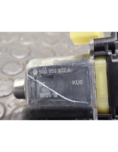 [100300] MOTOR ELEVALUNAS DELANTERO IZQUIERDO -...