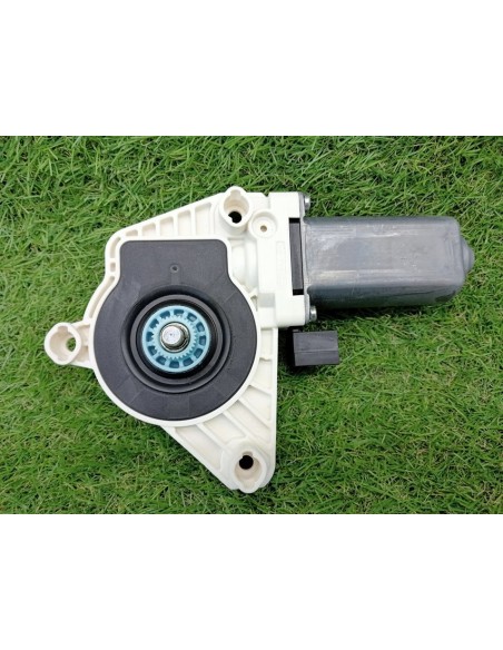 [98112] MOTOR ELEVALUNAS DELANTERO IZQUIERDO - VOLKSWAGEN GOLF VII LIM. (01/2012 - 12/2017)