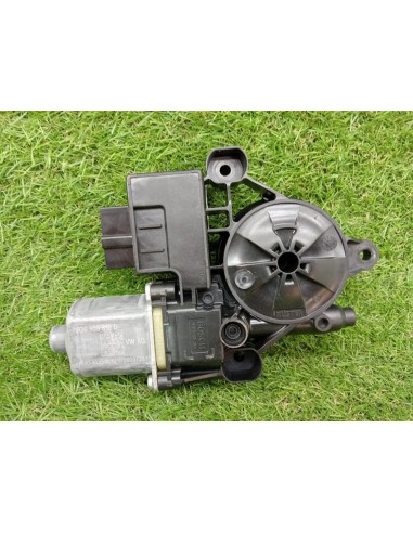 [96554] MOTOR ELEVALUNAS TRASERO DERECHO -...