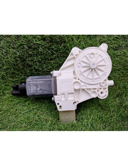 [99686] MOTOR ELEVALUNAS TRASERO IZQUIERDO - BMW SERIE 4 GRAN COUPE (F36)