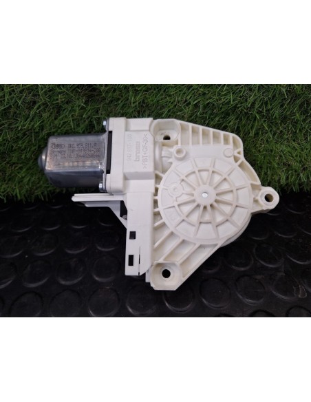 [101806] MOTOR ELEVALUNAS TRASERO IZQUIERDO - AUDI Q5 (8R)
