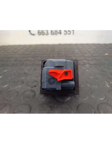 [100437] MOTOR TAPA COMBUSTIBLE - MERCEDES CLASE GLA (BM 247)