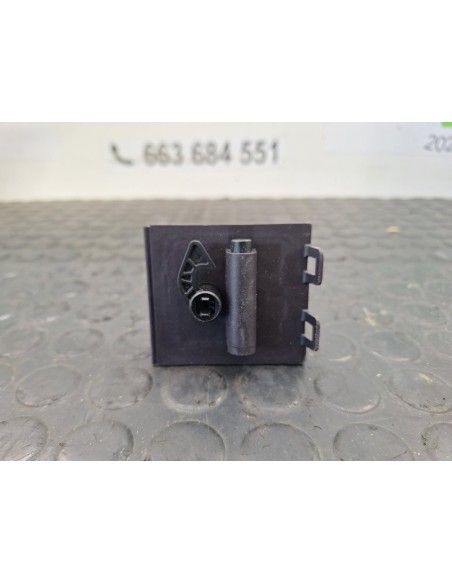 [100437] MOTOR TAPA COMBUSTIBLE - MERCEDES CLASE GLA (BM 247)