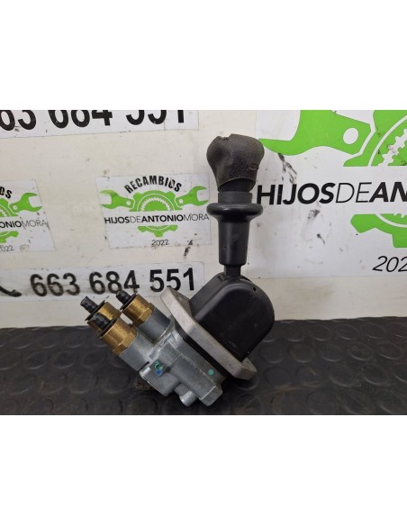 [99957] PALANCA FRENO DE MANO - RENAULT PREMIUM ROUTE -2006 (01/2005 - 01/2013)