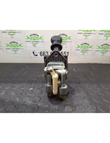 [106023] PALANCA FRENO DE MANO - MAN LE 140