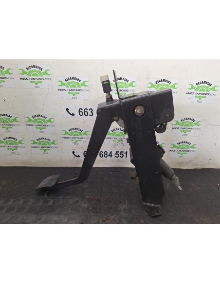 [105290] PEDAL EMBRAGUE - NISSAN ATLEON