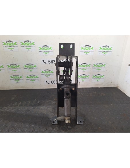 [105290] PEDAL EMBRAGUE - NISSAN ATLEON