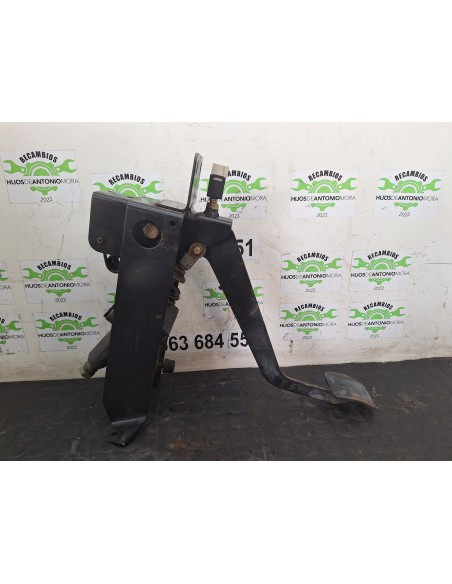 [105290] PEDAL EMBRAGUE - NISSAN ATLEON