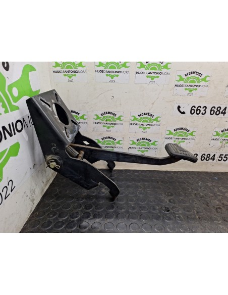 [105432] PEDAL FRENO - NISSAN L - 75.095