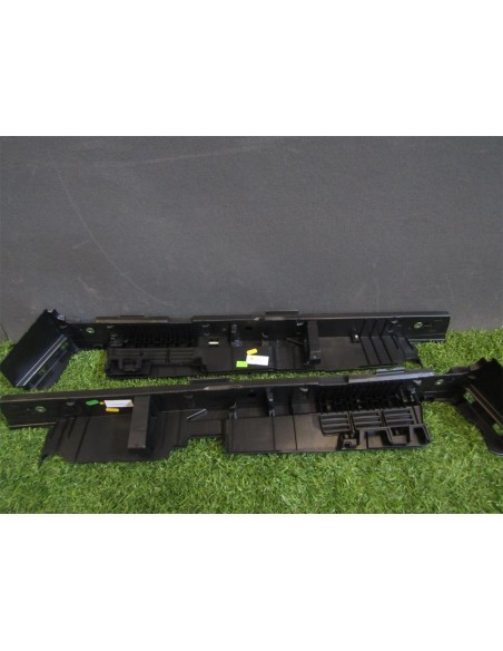 [93714] PILAR INTERIOR - VOLKSWAGEN TOUAREG (01/2018 - ...)