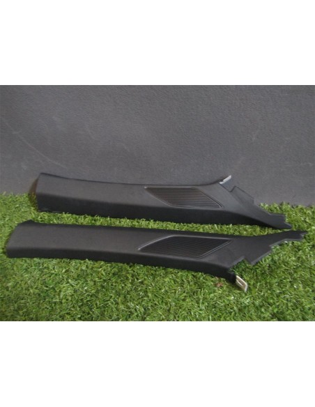 [93695] PILAR INTERIOR - VOLKSWAGEN TOUAREG (01/2018 - ...)