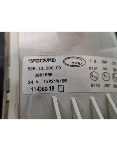 [105310] PILOTO DELANTERO DERECHO - VOLVO FH 12...