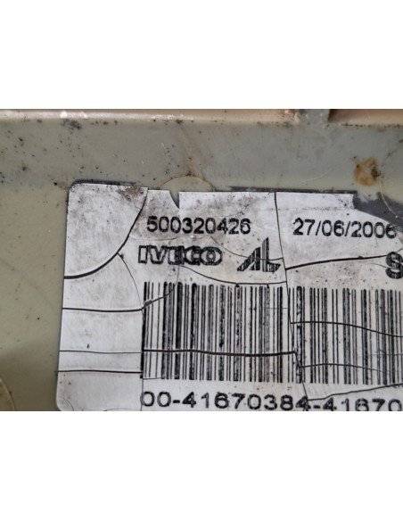 [106750] PILOTO DELANTERO IZQUIERDO - IVECO DAILY CAJA CERRADA