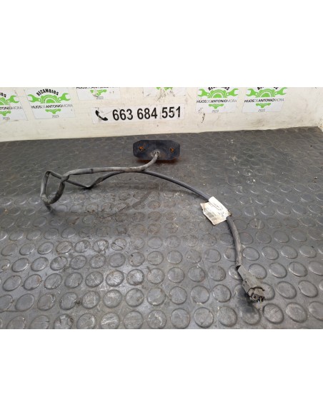 [104765] PILOTO LATERAL - NISSAN CABSTAR -09.06 (01/2006 - 12/2013)