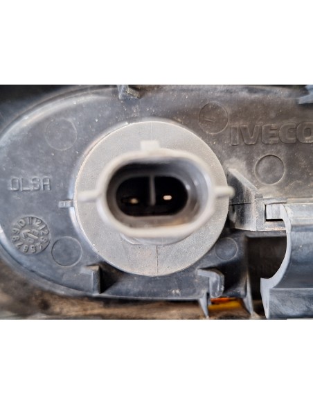 [106762] PILOTO LATERAL IZQUIERDO - IVECO DAILY CAJA CERRADA