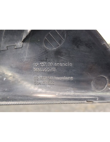 [101298] PILOTO LATERAL IZQUIERDO - IVECO DAILY CAJA CERRADA