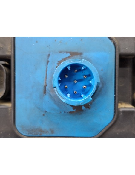 [104922] PILOTO TRASERO DERECHO - MERCEDES SPRINTER II JAMES COOK (906)