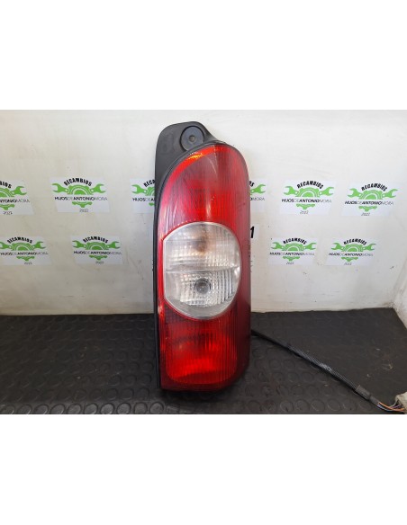 [106333] PILOTO TRASERO DERECHO - RENAULT MASTER MAXI CAJA CERRADA (01/2002 - ...)