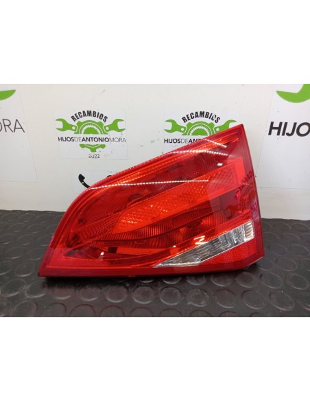 [97060] PILOTO TRASERO DERECHO INTERIOR - AUDI A4 AVANT (B5)