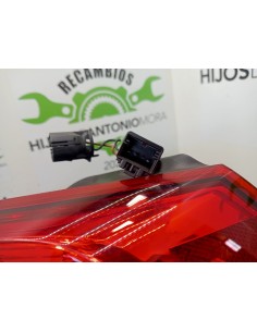 [97125] PILOTO TRASERO EXTERIOR DERECHO - VOLKSWAGEN GOLF...