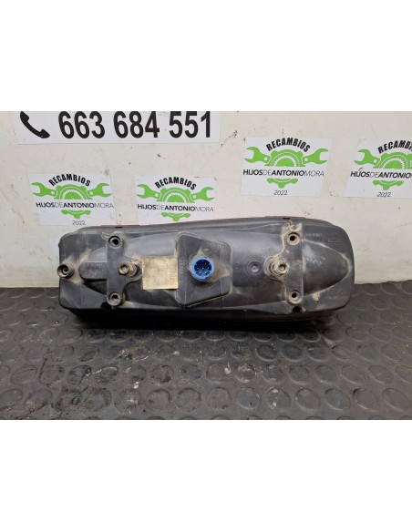 [105998] PILOTO TRASERO IZQUIERDO - NISSAN CABSTAR E (01/2002 - 12/2003)
