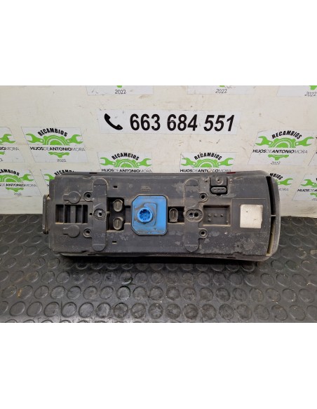 [104934] PILOTO TRASERO IZQUIERDO - MERCEDES SPRINTER II JAMES COOK (906)