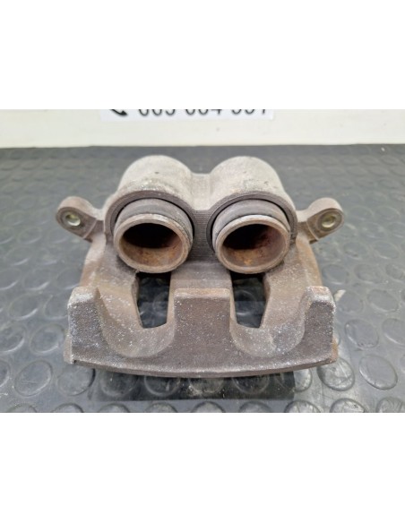 [102428] PINZA FRENO DELANTERA DERECHA - NISSAN CABSTAR 01.04 - (01/2004 - 01/2006)