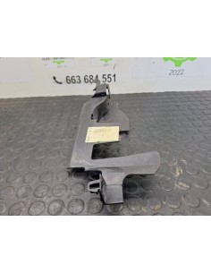 [100327] PLASTICO - VOLKSWAGEN GOLF V BERLINA (1K1)