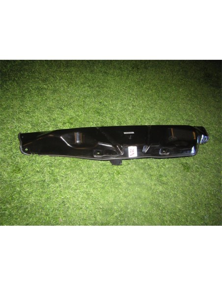 [94121] PLASTICO - VOLKSWAGEN UP! (122) (01/2016 - 12/2018)